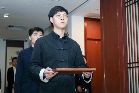 罗湖区人大常委副主任谭会茹一行莅临NG28调研